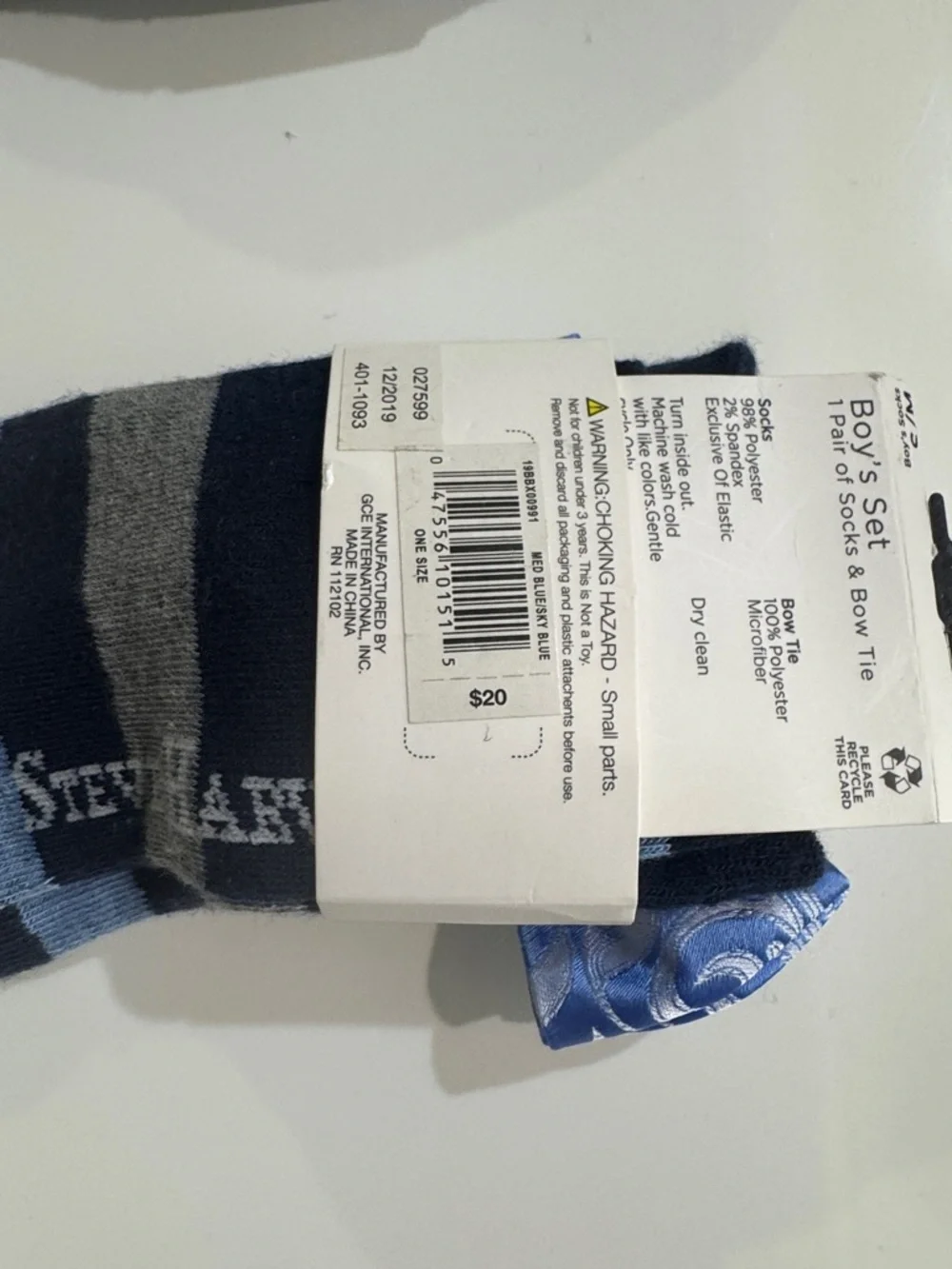 2 Set Boys' Blue Paisley Bow Tie & Gray/Navy Stripe Socks